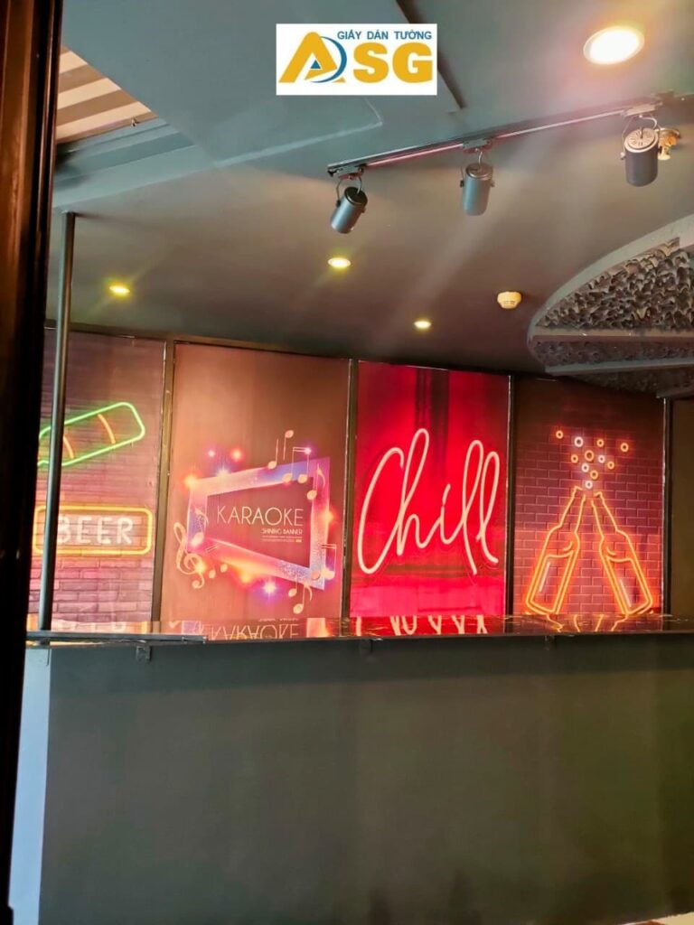 Tranh dán tường quầy bar karaoke