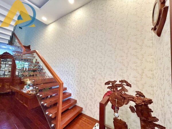 Giấy dán tường hoa cho phòng khách đẹp 7 Giấy dán tường hoa cho phòng khách đẹp - Ảnh 2