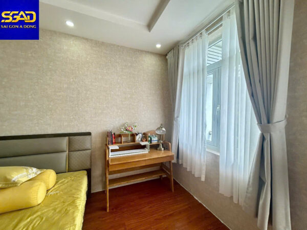Giấy dán tường phòng ngủ bàn trang điểm